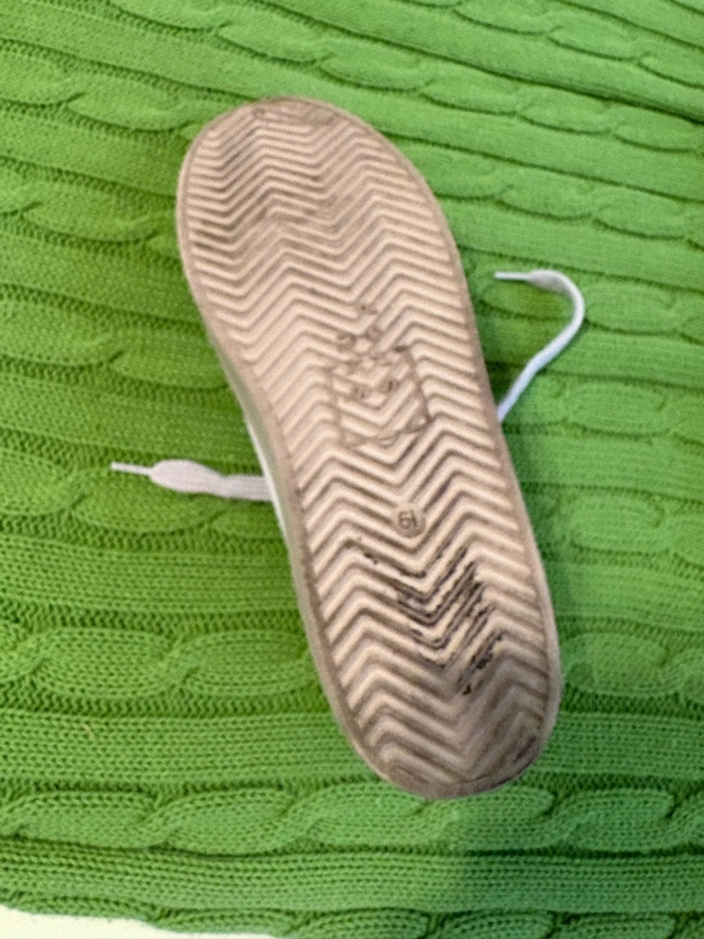 Reba Bone Low-Top Lace-Up Sneakers with Black Heel Stripe - Picture 4 of 4